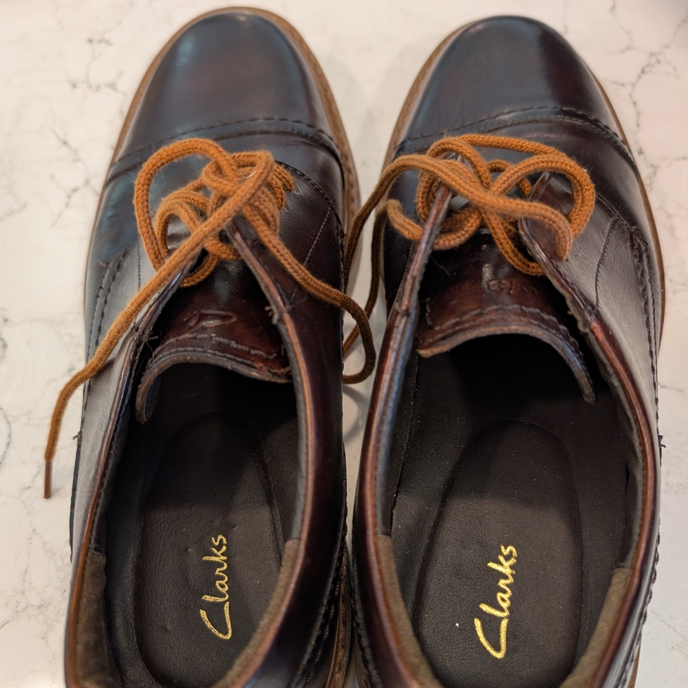Clarks Men's Dark Brown Leather Oxfords
